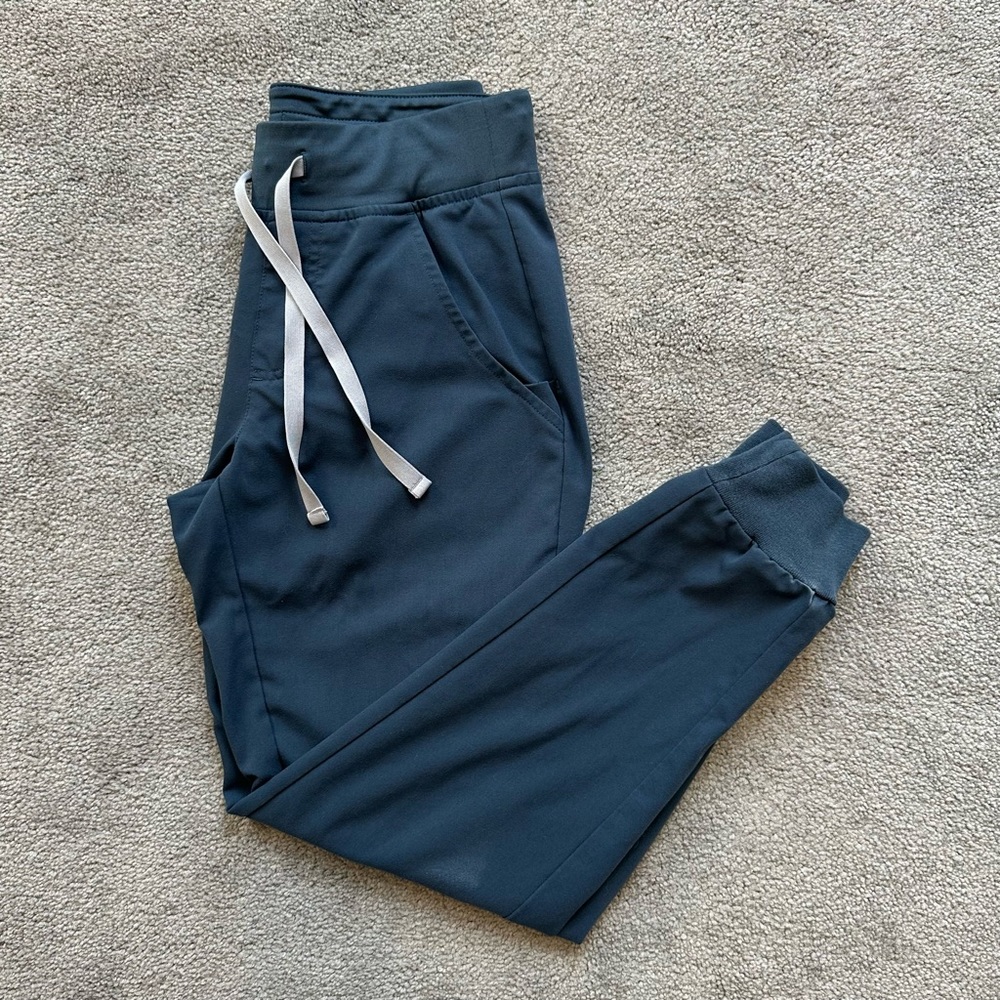 XXSP - FIGS Dark Harbor Zamora Joggers - Limited Edition (with free scrub top)